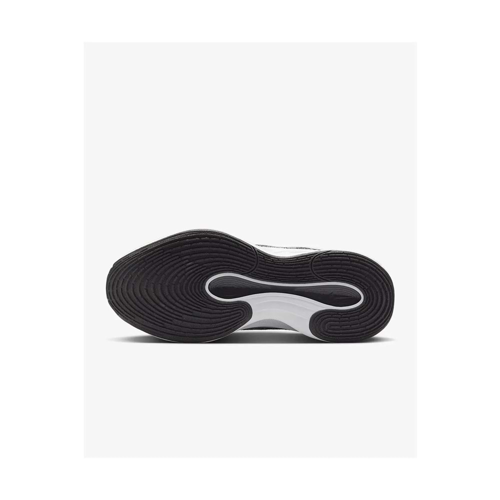 Nike FJ7791-102 G.T. Hustle Academy Basketbol Ayakkabısı