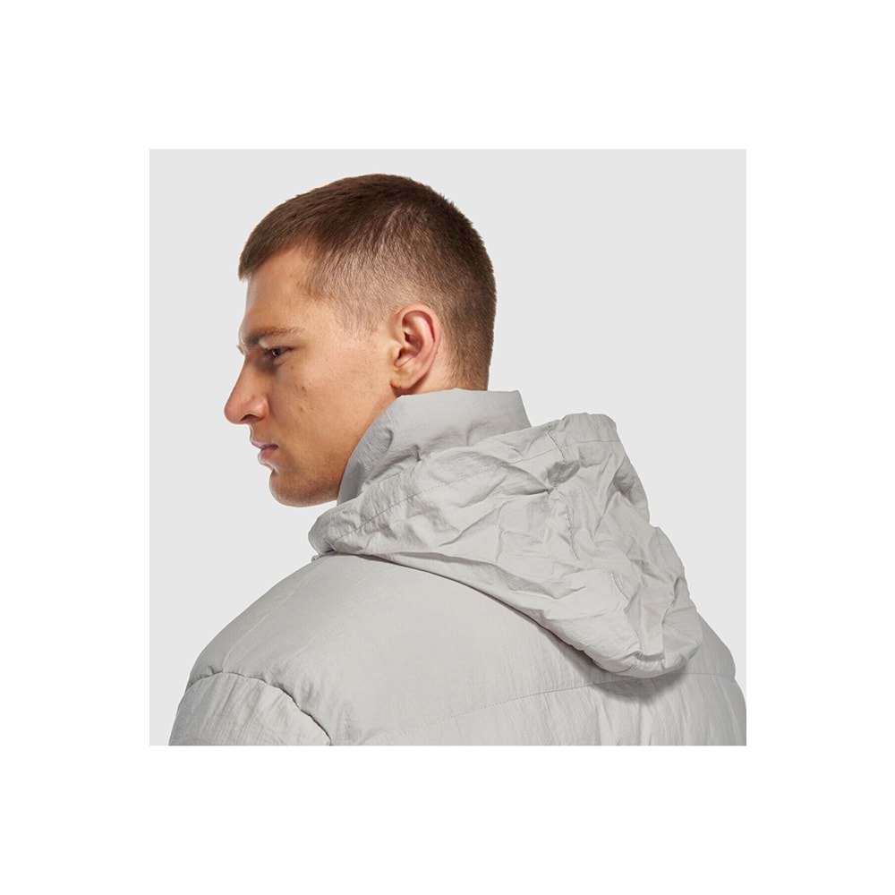 New Balance MNJ3430 Gri Erkek Mont & Yelek