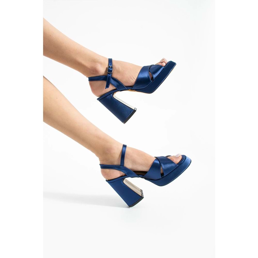 EK Merve 9525 Kadın Kalın Platform Topuklu Ayakkabı