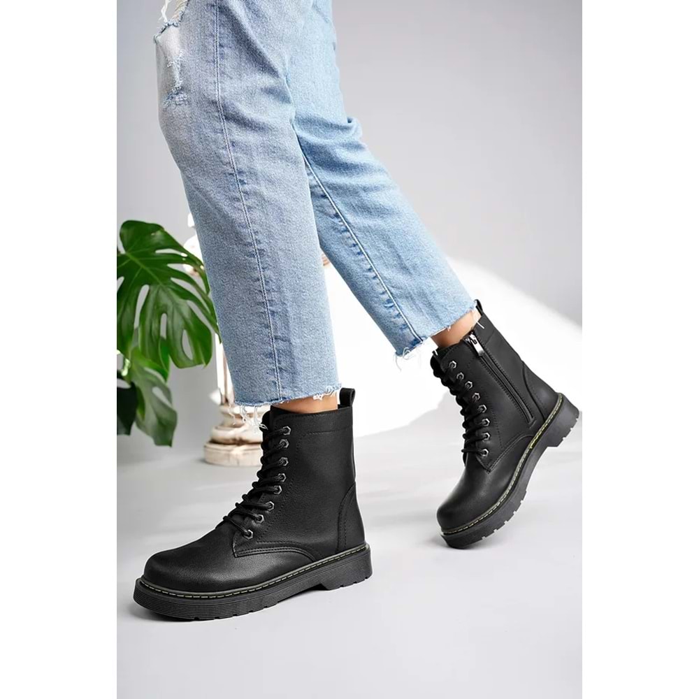 EK 17 Kadın Postal Bot