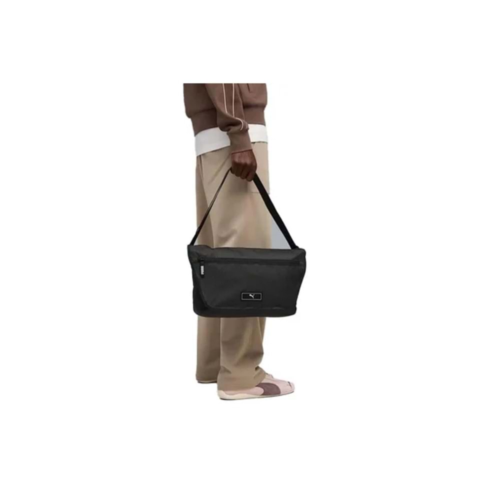 Puma 091871-01 DECK Messenger Omuz Çantası